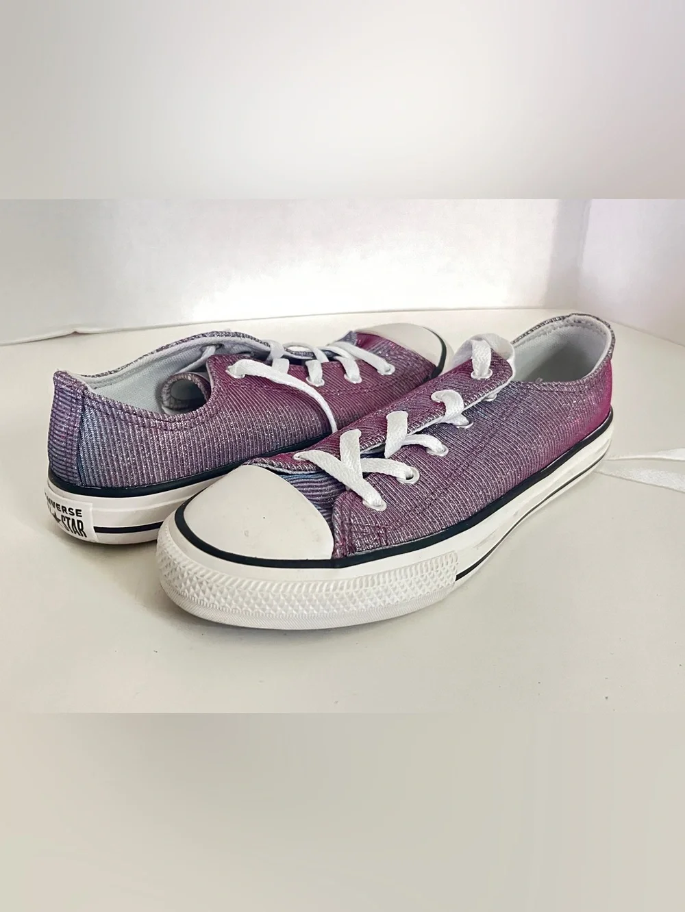 Converse All Star Chuck Taylor Low Shoes Sneakers Youth iridescent purple Silver